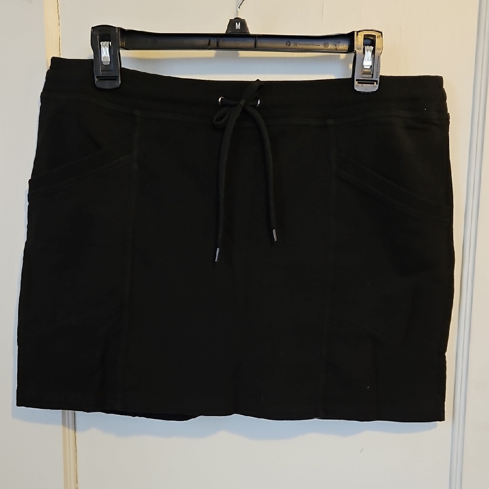 Women's Black Knit Mini Skirt-Large